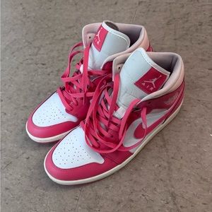Air jordan 1 mid